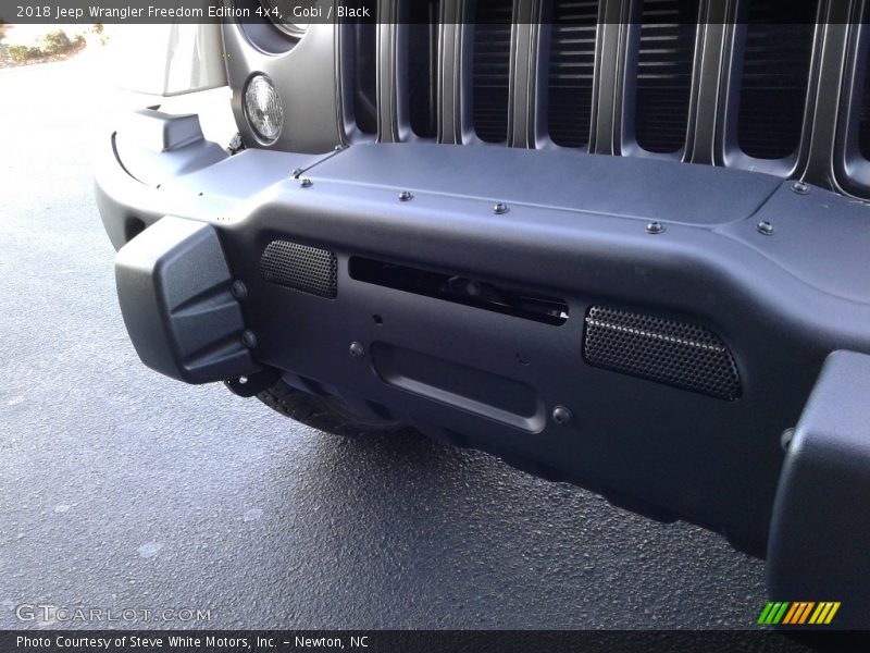 Gobi / Black 2018 Jeep Wrangler Freedom Edition 4x4