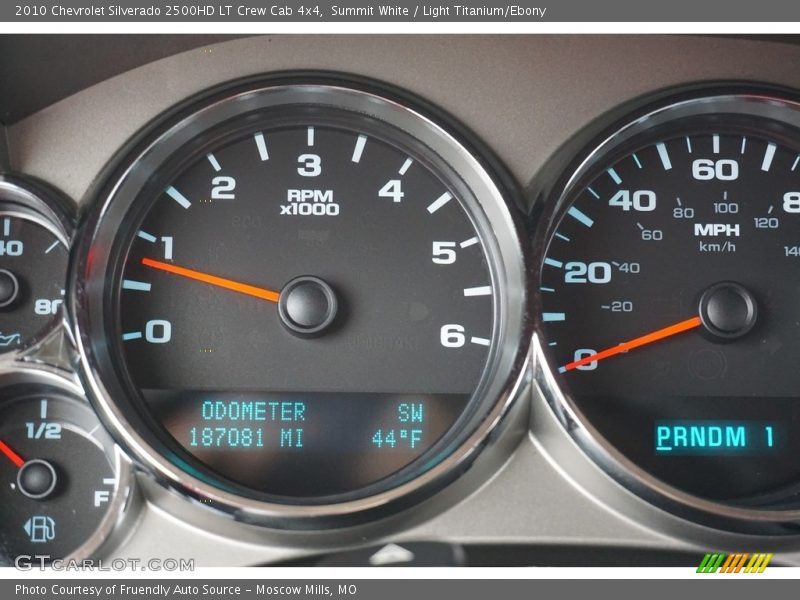 Summit White / Light Titanium/Ebony 2010 Chevrolet Silverado 2500HD LT Crew Cab 4x4