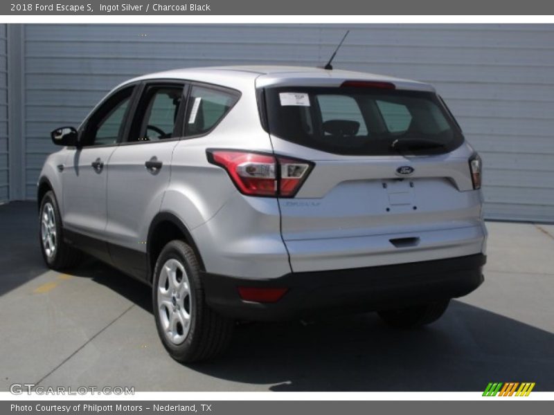 Ingot Silver / Charcoal Black 2018 Ford Escape S