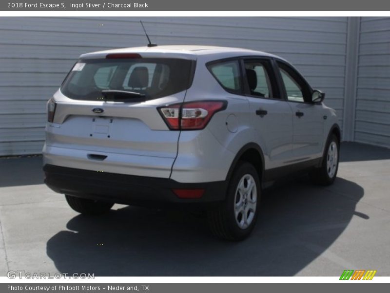 Ingot Silver / Charcoal Black 2018 Ford Escape S
