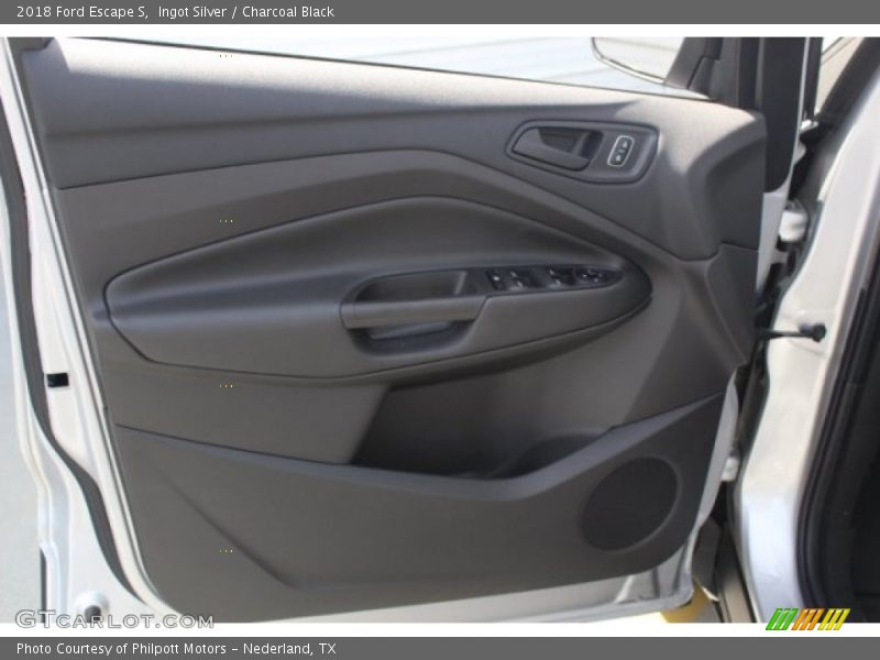 Ingot Silver / Charcoal Black 2018 Ford Escape S