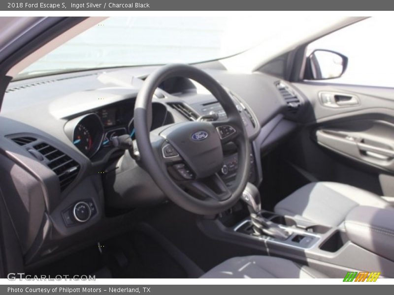Ingot Silver / Charcoal Black 2018 Ford Escape S