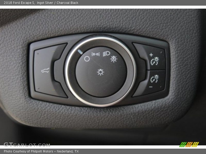 Ingot Silver / Charcoal Black 2018 Ford Escape S