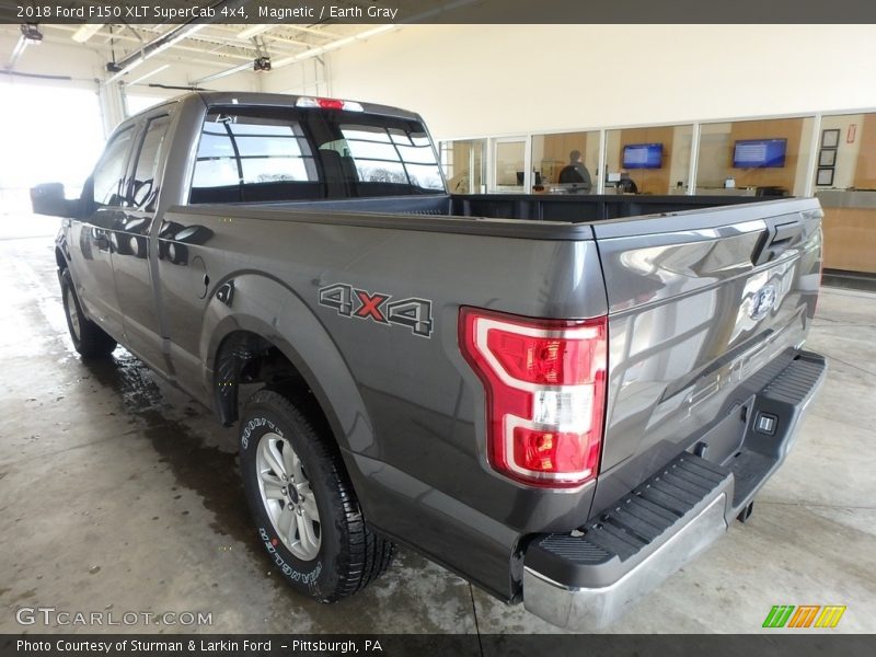 Magnetic / Earth Gray 2018 Ford F150 XLT SuperCab 4x4