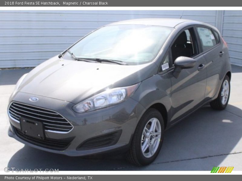 Magnetic / Charcoal Black 2018 Ford Fiesta SE Hatchback