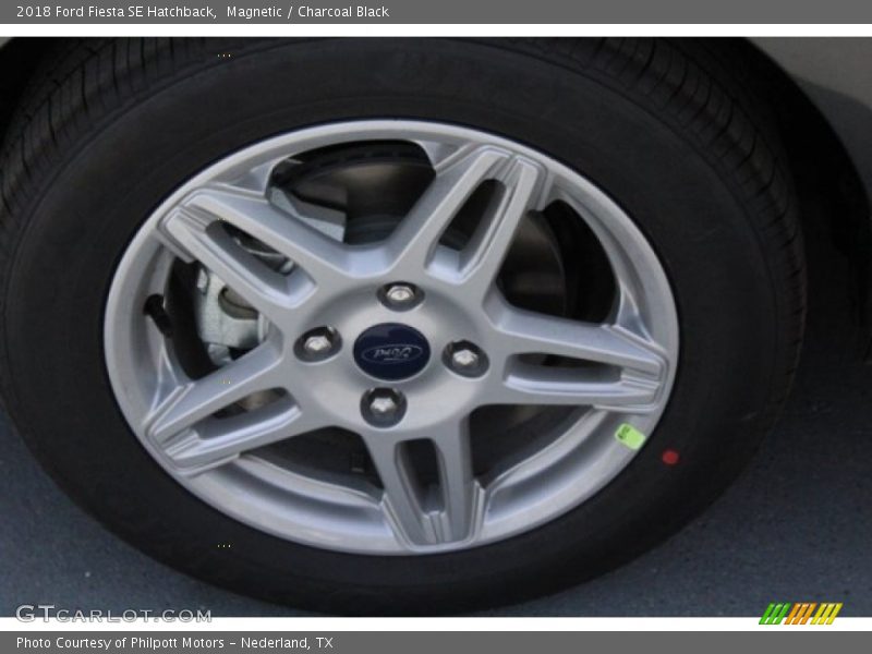 Magnetic / Charcoal Black 2018 Ford Fiesta SE Hatchback
