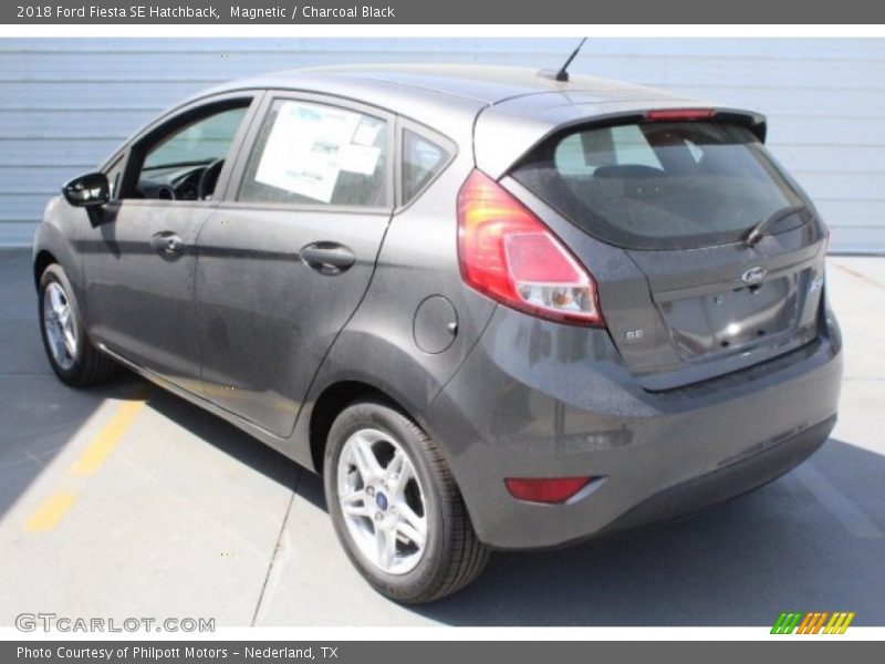 Magnetic / Charcoal Black 2018 Ford Fiesta SE Hatchback