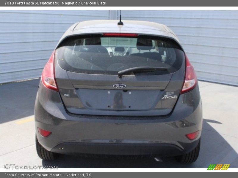 Magnetic / Charcoal Black 2018 Ford Fiesta SE Hatchback