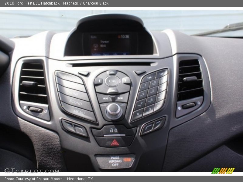 Magnetic / Charcoal Black 2018 Ford Fiesta SE Hatchback
