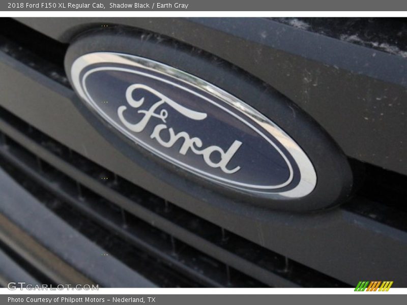Shadow Black / Earth Gray 2018 Ford F150 XL Regular Cab