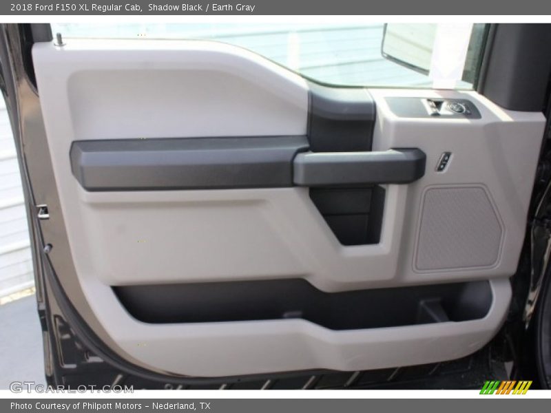 Shadow Black / Earth Gray 2018 Ford F150 XL Regular Cab