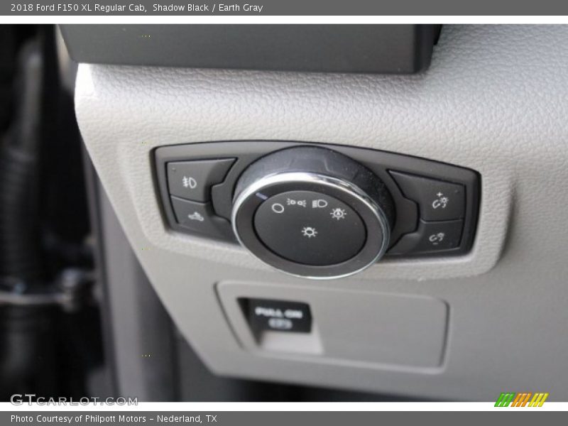 Shadow Black / Earth Gray 2018 Ford F150 XL Regular Cab