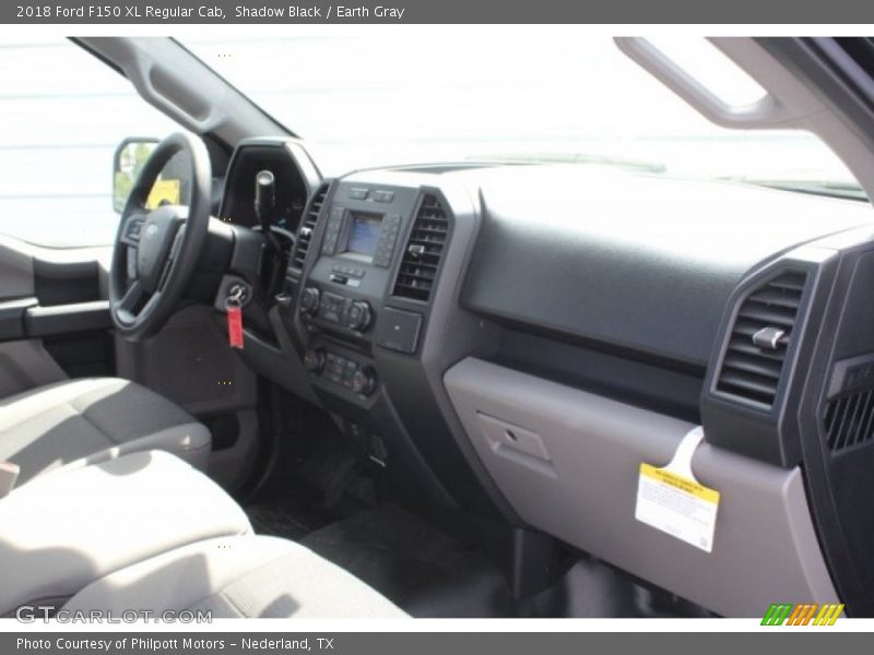 Shadow Black / Earth Gray 2018 Ford F150 XL Regular Cab