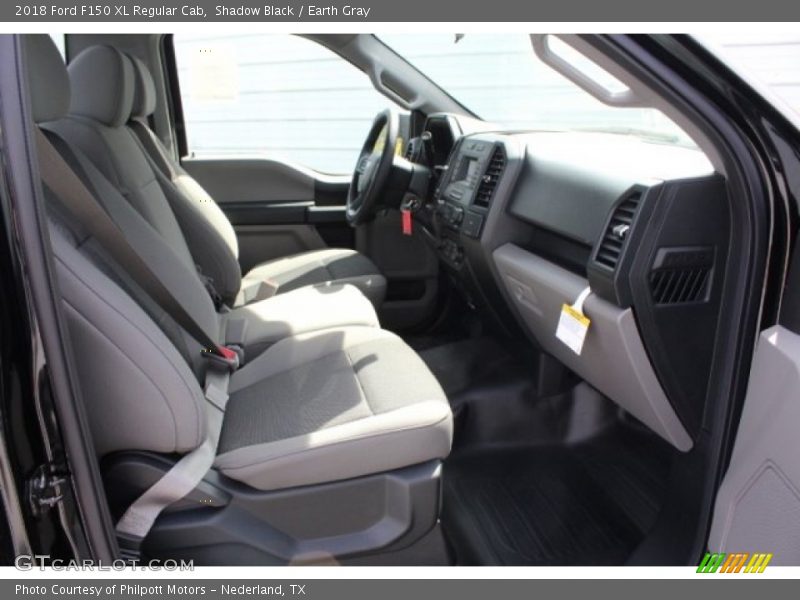 Shadow Black / Earth Gray 2018 Ford F150 XL Regular Cab
