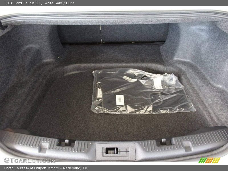  2018 Taurus SEL Trunk
