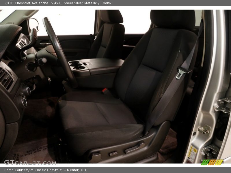 Sheer Silver Metallic / Ebony 2010 Chevrolet Avalanche LS 4x4