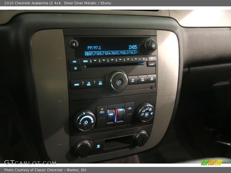 Sheer Silver Metallic / Ebony 2010 Chevrolet Avalanche LS 4x4