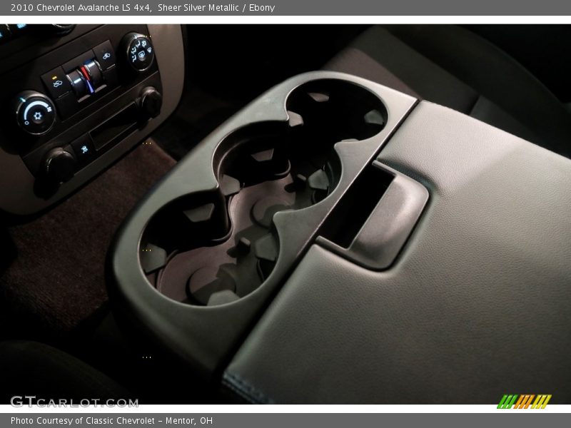 Sheer Silver Metallic / Ebony 2010 Chevrolet Avalanche LS 4x4