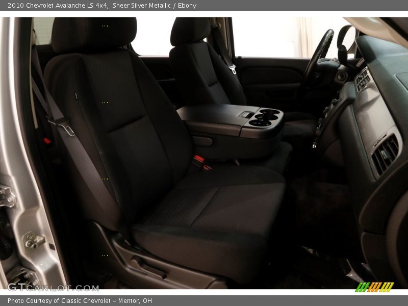 Sheer Silver Metallic / Ebony 2010 Chevrolet Avalanche LS 4x4