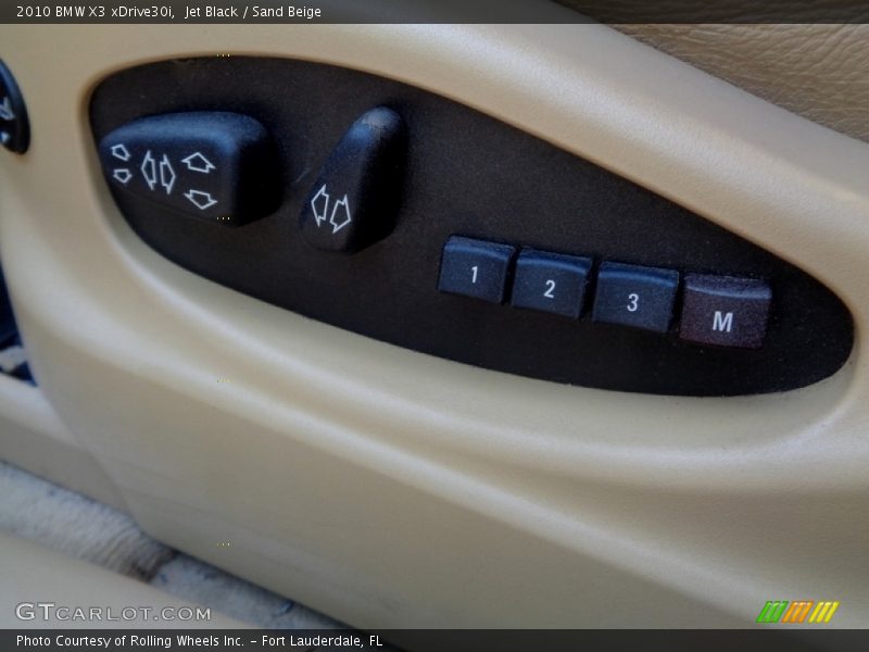 Jet Black / Sand Beige 2010 BMW X3 xDrive30i