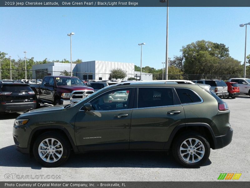 Olive Green Pearl / Black/Light Frost Beige 2019 Jeep Cherokee Latitude