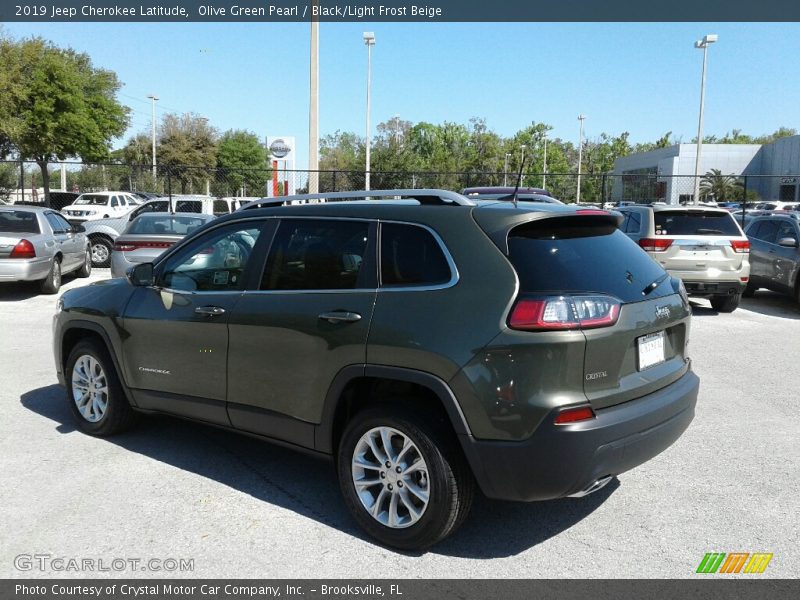 Olive Green Pearl / Black/Light Frost Beige 2019 Jeep Cherokee Latitude