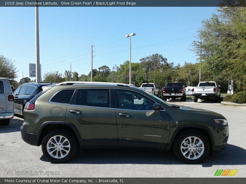 Olive Green Pearl / Black/Light Frost Beige 2019 Jeep Cherokee Latitude