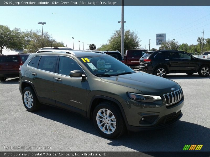 Olive Green Pearl / Black/Light Frost Beige 2019 Jeep Cherokee Latitude