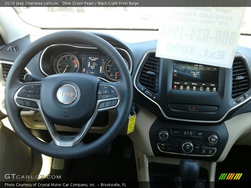 Olive Green Pearl / Black/Light Frost Beige 2019 Jeep Cherokee Latitude