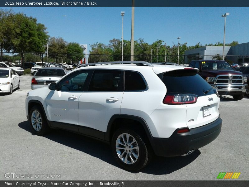 Bright White / Black 2019 Jeep Cherokee Latitude