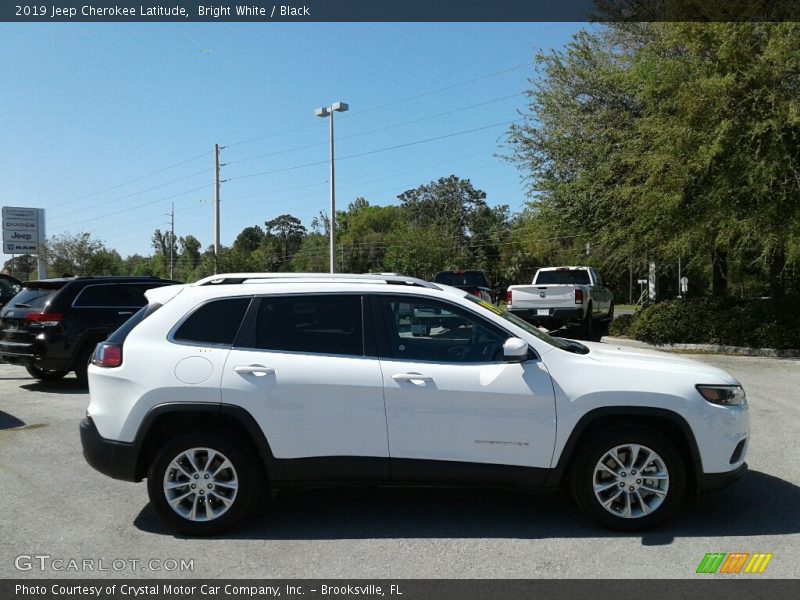 Bright White / Black 2019 Jeep Cherokee Latitude