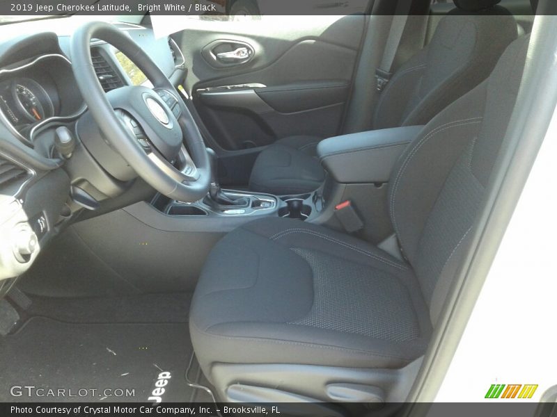 Bright White / Black 2019 Jeep Cherokee Latitude