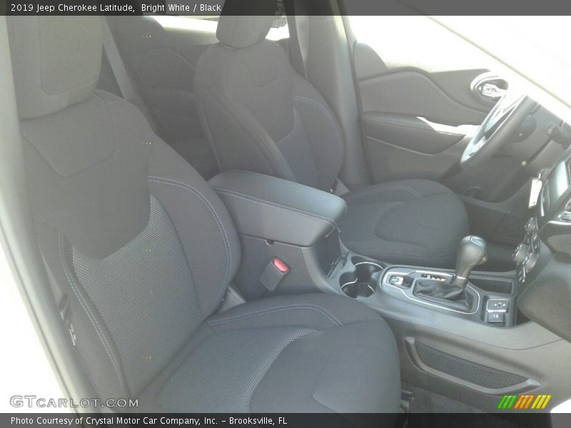 Bright White / Black 2019 Jeep Cherokee Latitude