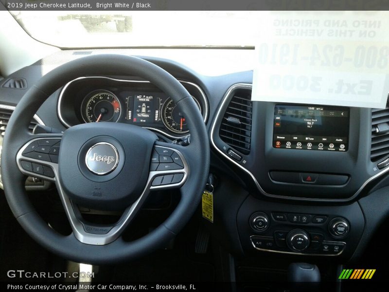 Bright White / Black 2019 Jeep Cherokee Latitude