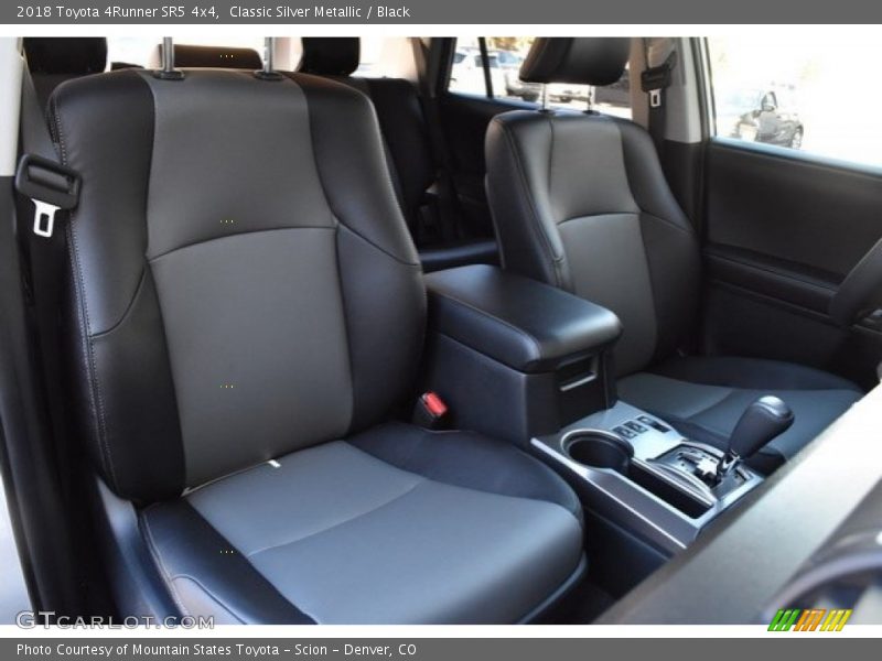 Classic Silver Metallic / Black 2018 Toyota 4Runner SR5 4x4