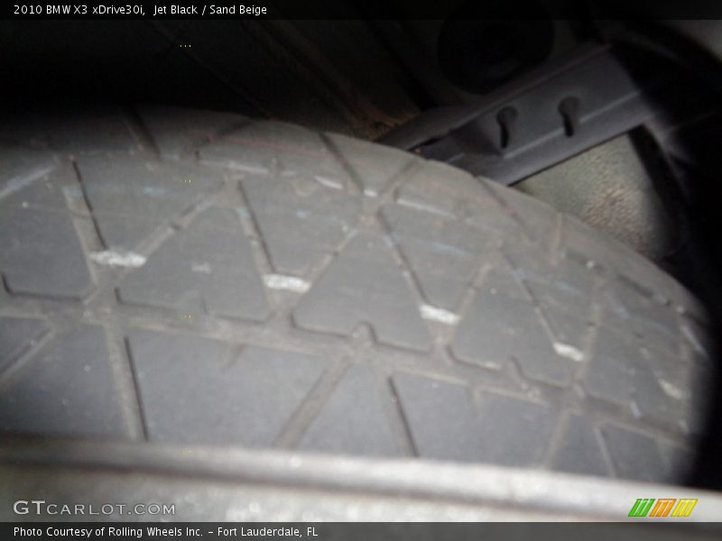 Jet Black / Sand Beige 2010 BMW X3 xDrive30i