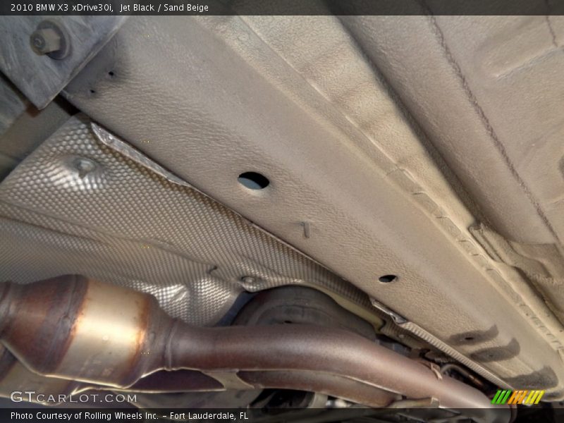 Jet Black / Sand Beige 2010 BMW X3 xDrive30i