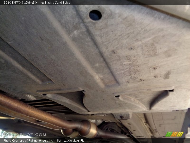 Jet Black / Sand Beige 2010 BMW X3 xDrive30i