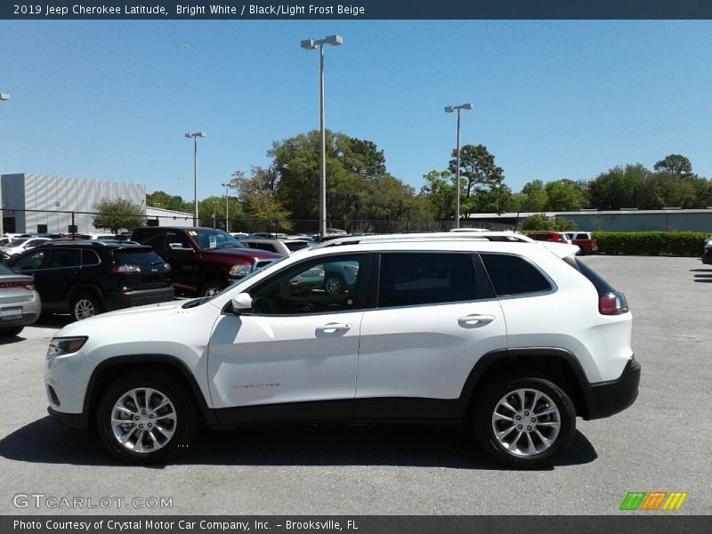 Bright White / Black/Light Frost Beige 2019 Jeep Cherokee Latitude