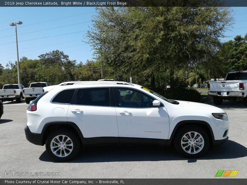 Bright White / Black/Light Frost Beige 2019 Jeep Cherokee Latitude