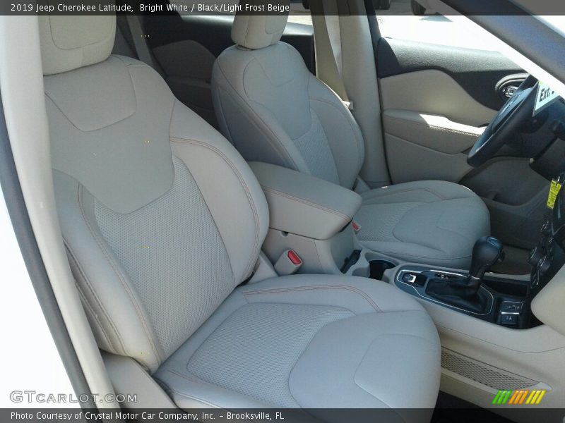 Bright White / Black/Light Frost Beige 2019 Jeep Cherokee Latitude