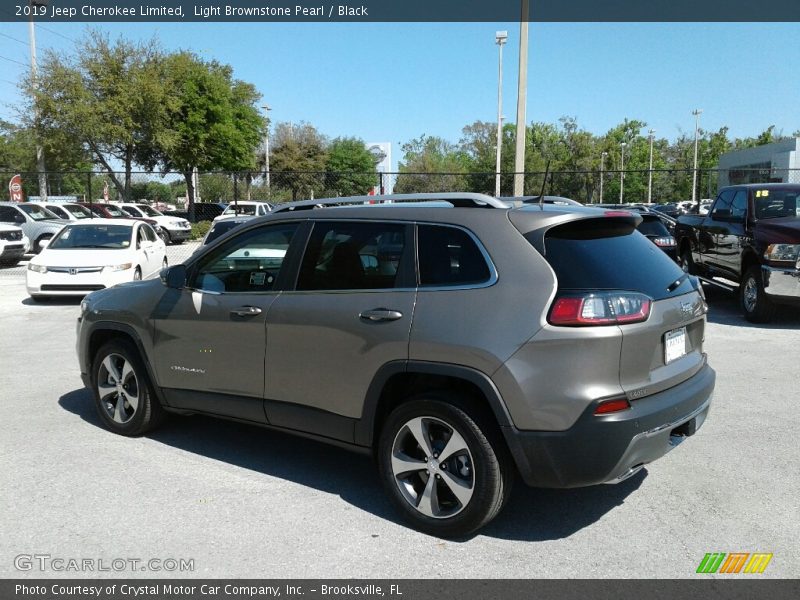Light Brownstone Pearl / Black 2019 Jeep Cherokee Limited