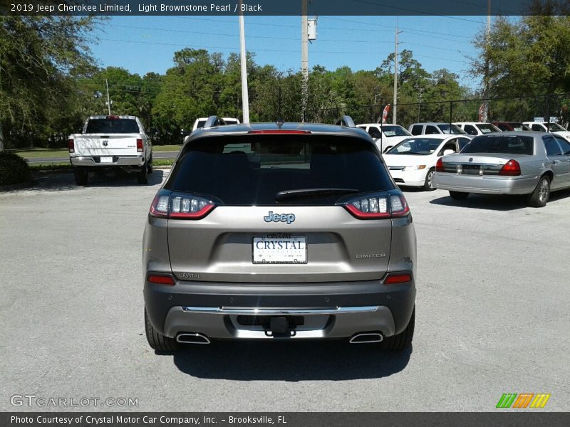 Light Brownstone Pearl / Black 2019 Jeep Cherokee Limited