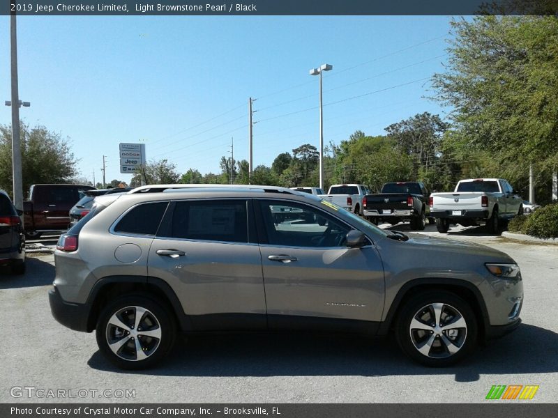 Light Brownstone Pearl / Black 2019 Jeep Cherokee Limited