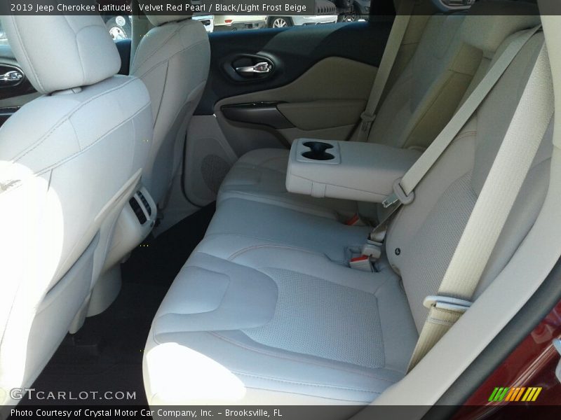 Velvet Red Pearl / Black/Light Frost Beige 2019 Jeep Cherokee Latitude