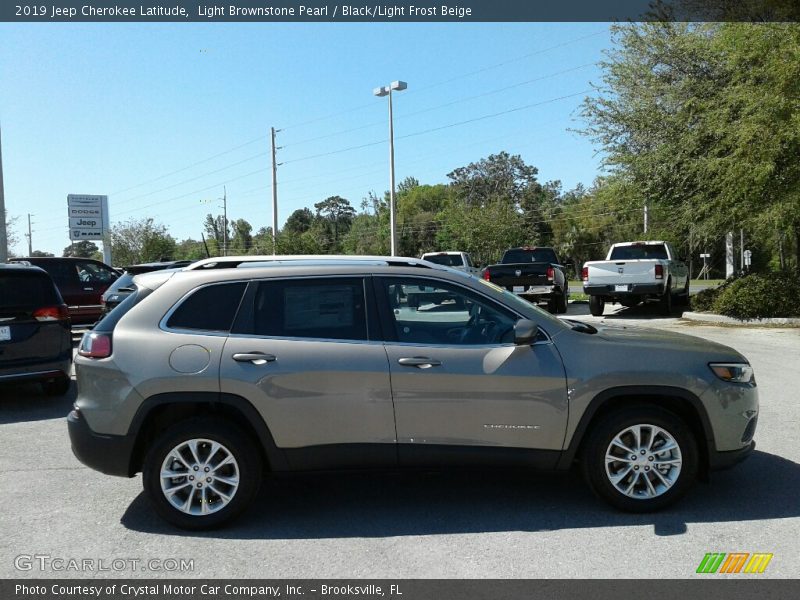 Light Brownstone Pearl / Black/Light Frost Beige 2019 Jeep Cherokee Latitude