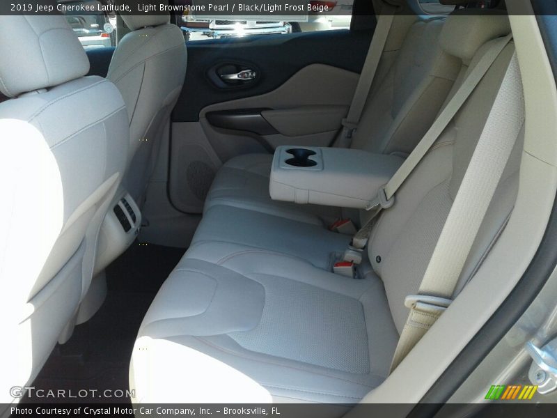 Light Brownstone Pearl / Black/Light Frost Beige 2019 Jeep Cherokee Latitude