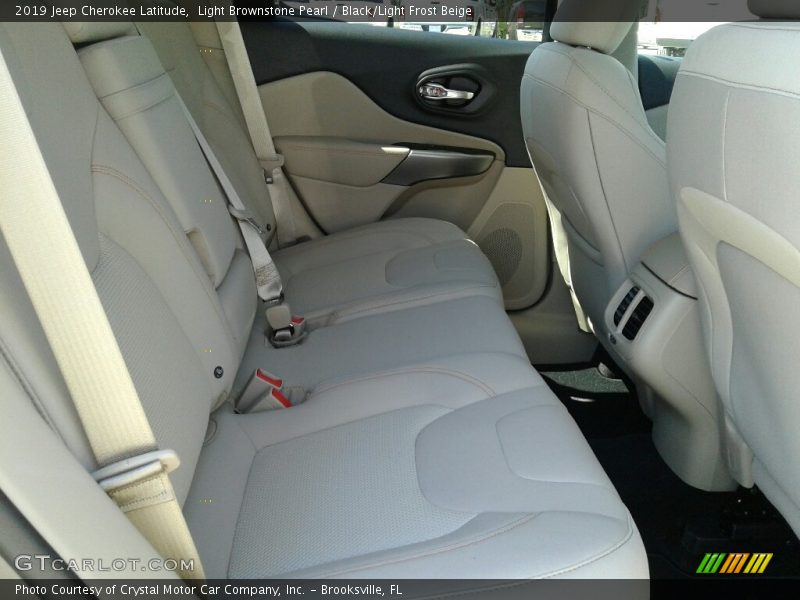 Light Brownstone Pearl / Black/Light Frost Beige 2019 Jeep Cherokee Latitude