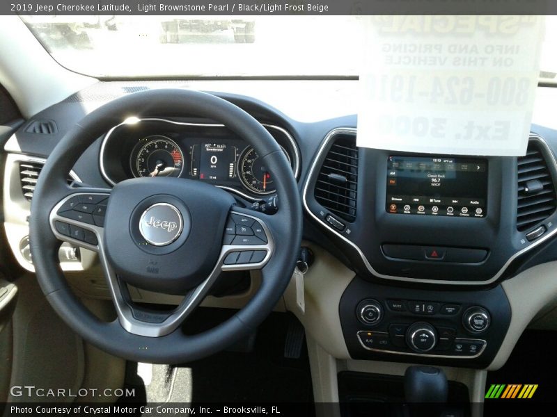 Light Brownstone Pearl / Black/Light Frost Beige 2019 Jeep Cherokee Latitude