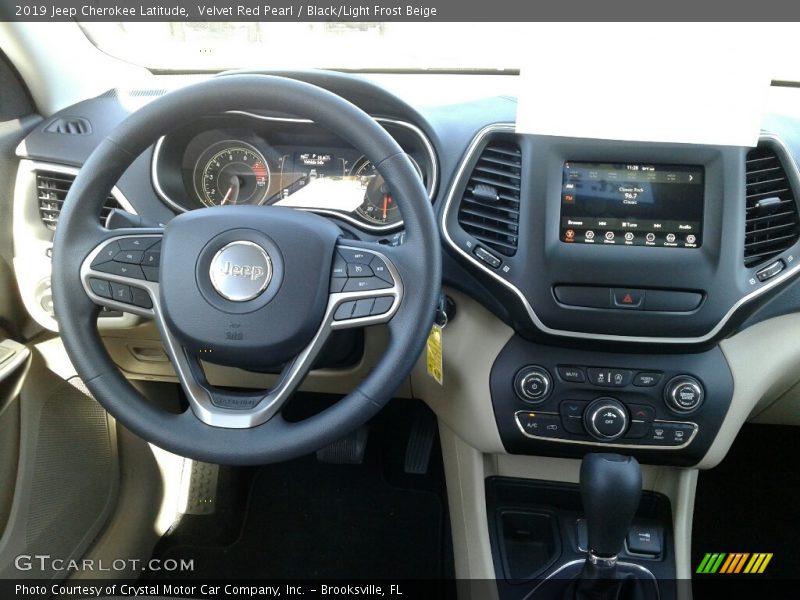 Velvet Red Pearl / Black/Light Frost Beige 2019 Jeep Cherokee Latitude